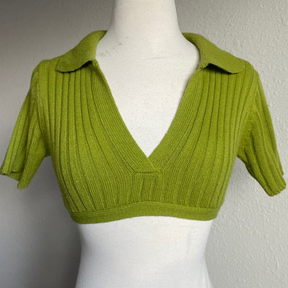 Bundle of two cropped sweaters. Cream and Green